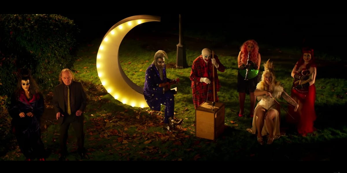 Illustration de l'article THE SHOW : Alan Moore au cinéma, la magie n’a pas de fin